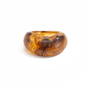 Retro amber marble resin chunky ring with irregular geometric design for men and women