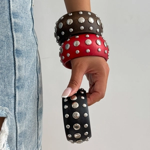 Bracelet Jonc Punk Large en Bois et Alliage Avec Rivets pour Hommes Femmes Vintage Hip Hop Rock Bijoux de Mode Cadeau