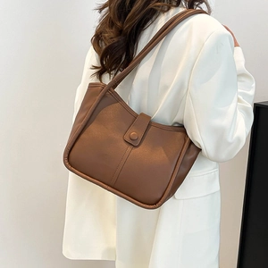 Borsa Tote In Pelle PU Grande Capacità Casual Superficie Morbida Borsa A Tracolla Retrò Per Donna Stile Pendolare Semplice Versatile