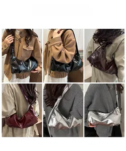 Collage de six sacs plissés chics en noir, bordeaux et argent portés par des mannequins