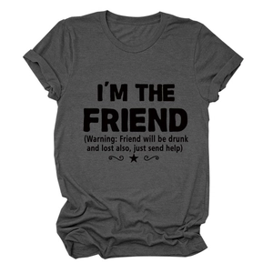 Dettaglio della stampa slogan sulla T-shirt casual grigio antracite a girocollo