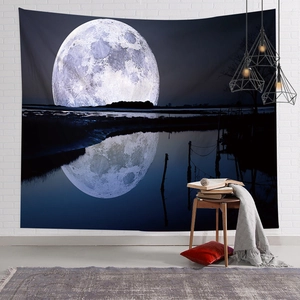 Arazzo con cielo stellato e riflesso della luna piena per decorazione murale