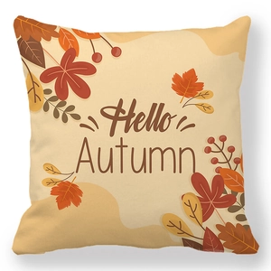Cuscino quadrato in pelle di pesca con scritta Hello Autumn e foglie d'acero