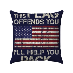 Dettaglio macro della federa per cuscino patriottica con bandiera USA e slogan