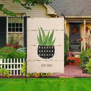 Bandiera da giardino bifacciale con pianta di aloe vera e slogan Stay Wild per esterno
