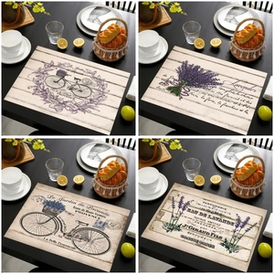 Sets de Table en Lin Lavande Style Rétro Français Vélo Motif Floral Résistants à la Chaleur Décoratifs pour Cuisine Salle à Manger Maison