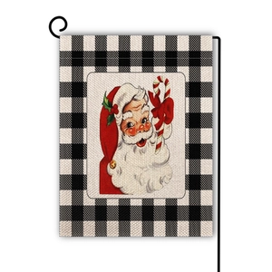Dettaglio bandiera da giardino Babbo Natale vintage con bordo a quadri e supporto
