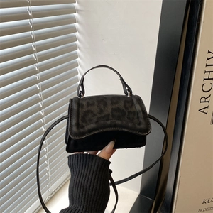Mini Borsa a Spalla con Stampa Leopardata da Donna Borsa a Mano in PU Finta Scamosciata con Manico Tracolla Sottile Quadrata