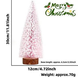 Dettaglio mini albero di Natale rosa con base in legno e specifiche tecniche sulle misure