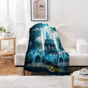Halloween-Skelett-Schloss-Flanell-Decke auf weißem Sofa mit Mond- und Fledermausmotiven