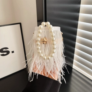 White Faux Feather Evening Bag For Women With Artificial Pearl Handle And Gold Chain Crossbody Elegant Fluffy Bucket Clutch