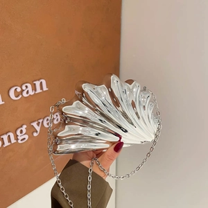 Elegant silver shell shape hard case clutch evening bag with metal chain strap