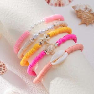 Ensemble de 5 bracelets de cheville en perles d'argile colorées avec breloques tortue et mer
