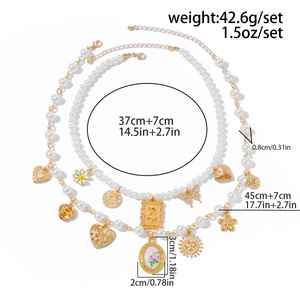 Dimensions détaillées du collier de perles baroques avec pendentifs fleur et papillon
