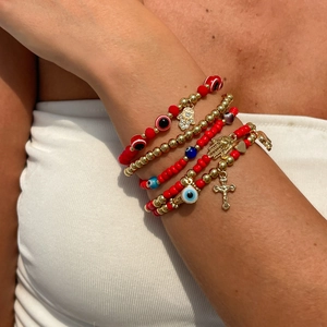 Set de bracelets multicouches en perles rouges avec pendentifs Main de Fatma et cœur