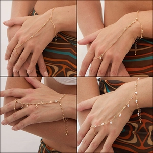 Bracelet Esclave Chaîne De Main Avec Bague En Cuivre Cristal Imitation Künstliche Perle Bijoux Bohèmes Pour Femmes