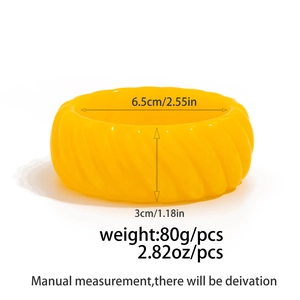 Detail view of yellow resin bangle showing dimensions 6.5cm inner diameter and 3cm height