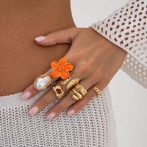 Gouden lava ringen set met oranje bloem en barokke parel voor modebewuste vrouwen