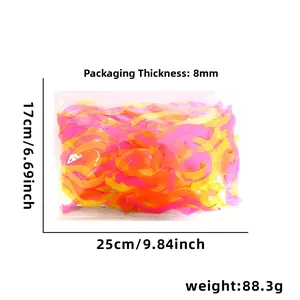 Dettaglio delle strisce colorate per feste rosa, arancio e giallo da 25x17cm