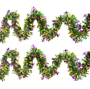 Détail de guirlande Mardi Gras de 2m avec sequins fleur de lys violets, dorés et verts