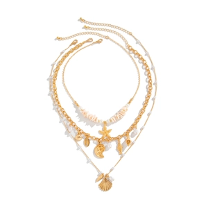 Collier doré à trois rangs thème océan avec pendentifs étoile de mer, coquillage et perles