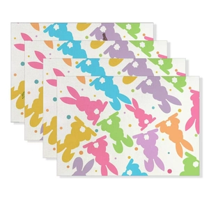 Set di 4 tovagliette pasquali in lino con coniglietti colorati per decorare la tavola