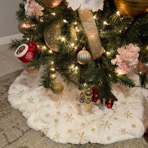 Gonna per albero di Natale in peluche bianca con paillettes dorate per decorazione