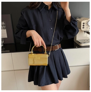 Modern gold mirror acrylic box bag with metal handle and chain strap for parties