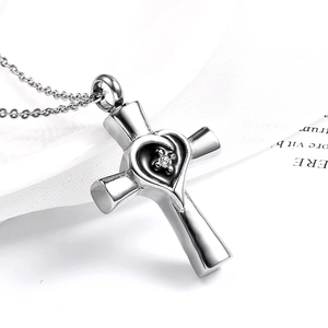 Collana con cuore e croce d'argento con zircone e ciondolo a cilindro per ceneri