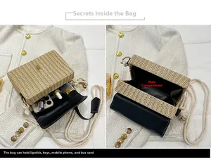 Dettaglio borsa in paglia intrecciata con patta in pelle nera e capienza interna