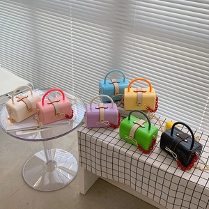 Fashion Acrylic Box Handbag For Women Stylish Jelly Crossbody Bag With Bow Clasp Red Chain Decorative Summer Shoulder Bag