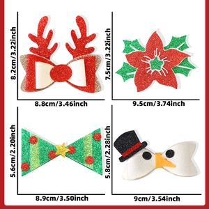 Détail de quatre nœuds de Noël pour animaux avec dimensions et textures de tissu pailleté