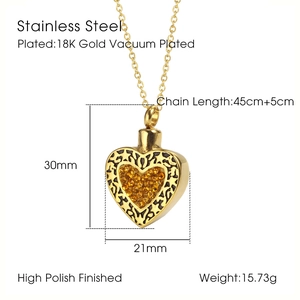 Détail du pendentif urne cœur en plaqué or 18K avec dimensions et spécifications