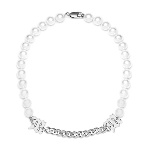 Collier en perles et acier titane rétro avec pendentifs lettre B gothique et chaîne épissée