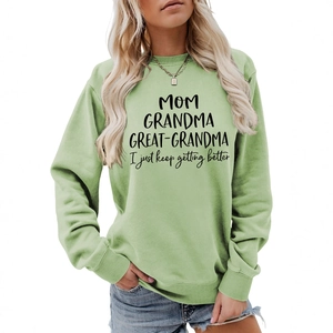 Sweat-shirt femme vert clair avec imprimé Mom Grandma et col rond à bords-côtes