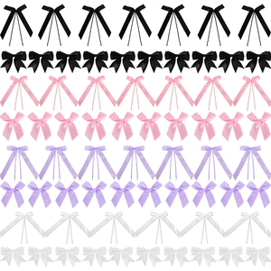 Mini fiocchi di nastro di raso in nero, rosa, viola e bianco per il fai-da-te e regali