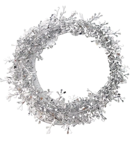 Detail view of 7.5cm silver tinsel garland with shiny metallic stars and laser cut branch tips