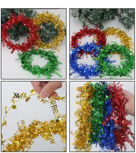 Détail de guirlandes Happy Birthday métallisées colorées pour décoration de fête