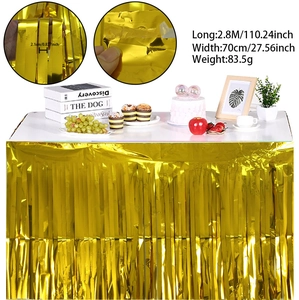 Detailansicht der 2,8 m goldenen Folienfransen-Tischschürze mit Maßen und Textur