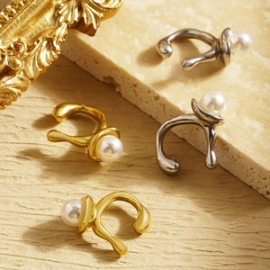 Irregular stainless steel ear cuffs with pearls in gold and silver finish for women