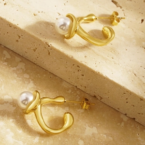 Elegant C-shaped gold-plated stainless steel earrings with centered round white pearls