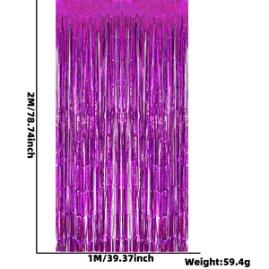 Détail du rideau à franges magenta 1x2m pour décoration de fête et fond de scène