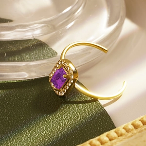 Minimalist gold-plated stainless steel open ring with a square purple zircon gemstone