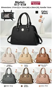 Detailed view of women's tote bag size 31x13x20cm with dimensions and internal capacity