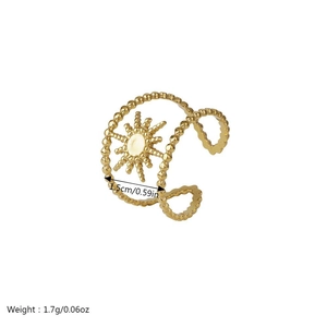 Detail view of gold stainless steel hollow star ring with 1.5cm diameter size markings