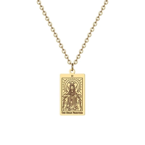 Collier Tarot en acier titane doré avec pendentif gravé de la Grande Prêtresse pour femme