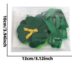 St. Patrick's Day vilt klavertje hangers met gouden letter Y in plastic verpakking