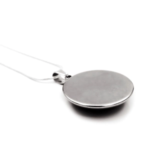 Collar con colgante de escarabajo del Ojo de Horus egipcio en acero inoxidable pulido