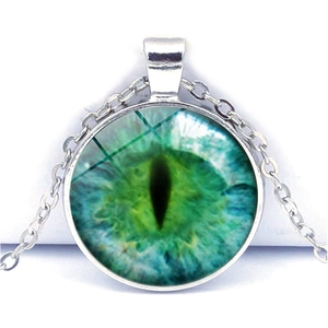 Green Cat Eye Dragon Eye Round Pendant Necklace Zinc Alloy Glass Cabochon Retro Gothic Jewelry For Women Men
