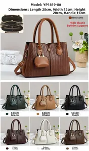Detailed size specifications and interior structure of the woven texture tote bag